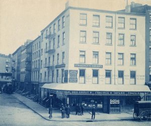 Charles Gilbert Hine - Broad Street, Fraunces Tavern, ca. 1900