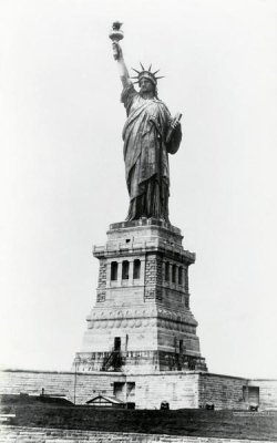 George P. Hall & Son - Statue of Liberty, 1898